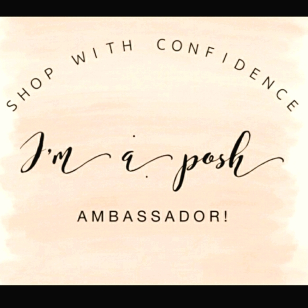 I am a fast shipper and posh ambassador.